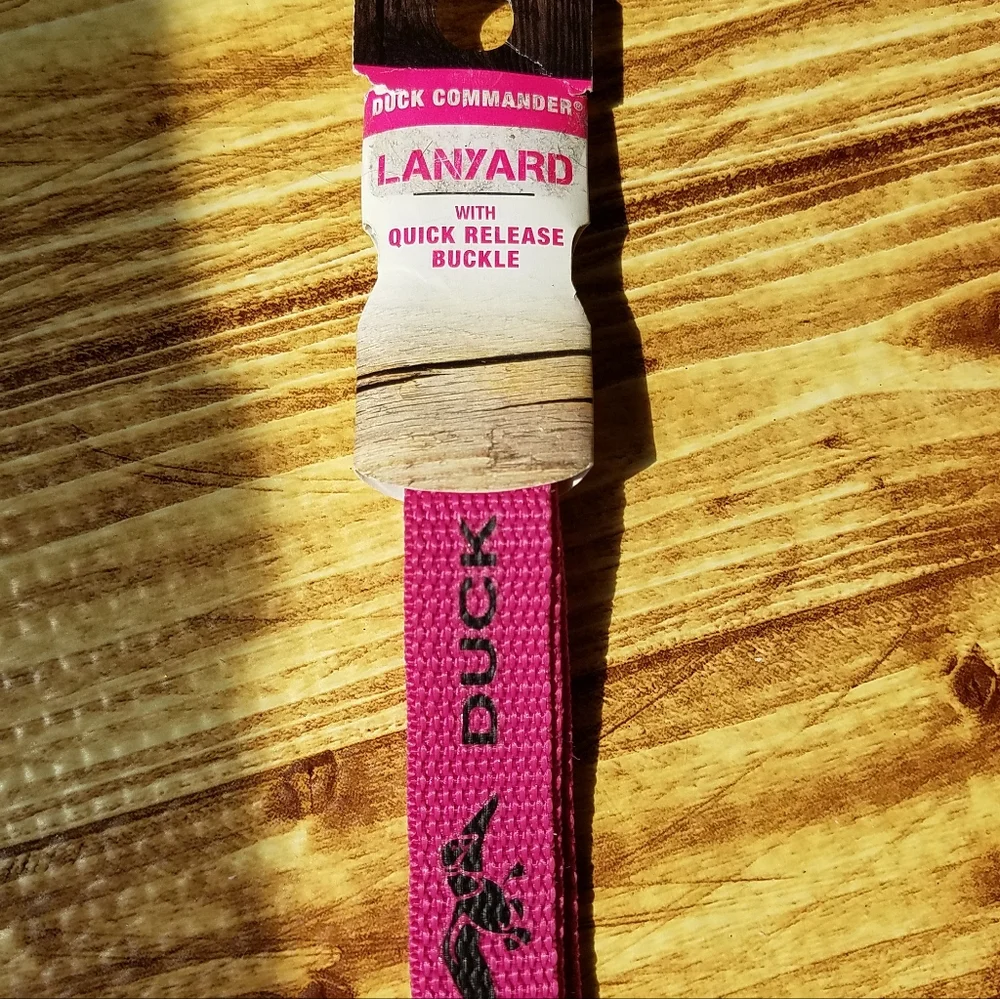 Duck Commander Pink Lanyard Key Holder Keychain Quick Release Buckle Dynasty
